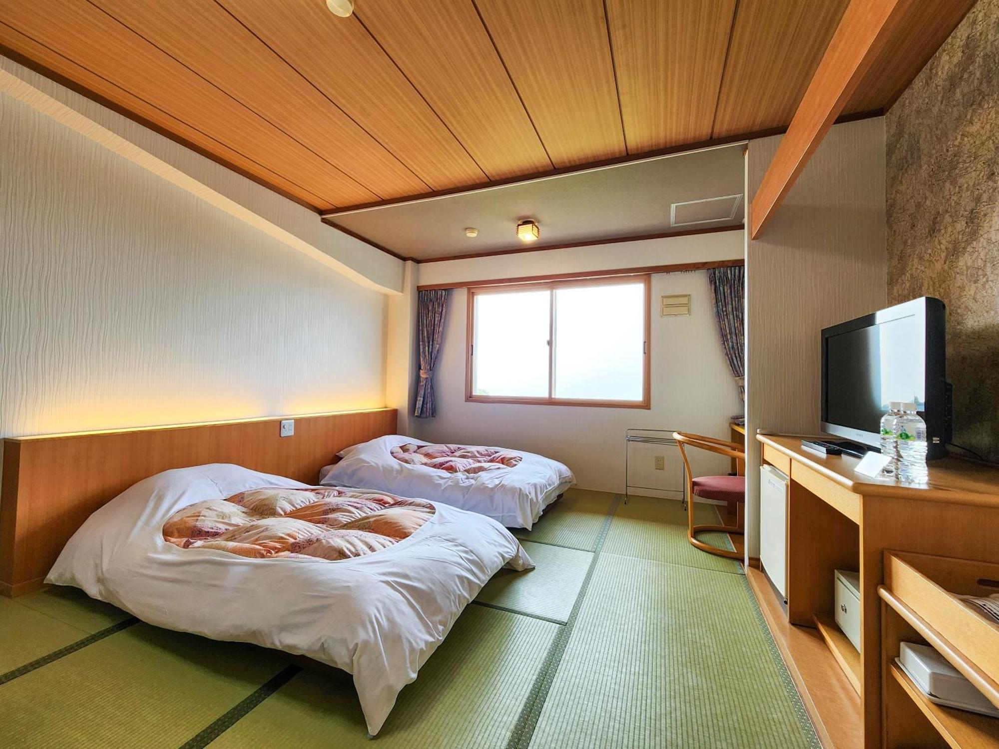 Iwanai Kogen Hotel Exterior photo